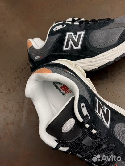 Кроссовки New Balance 2002R Black Sepia