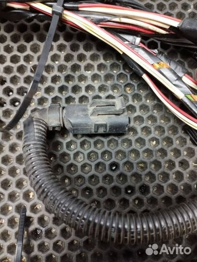 Проводка двери Volvo FH4 22935541