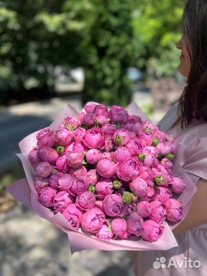 Моно-букет из пионовидной розы