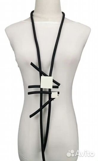 Украшение на шею, ожерелье