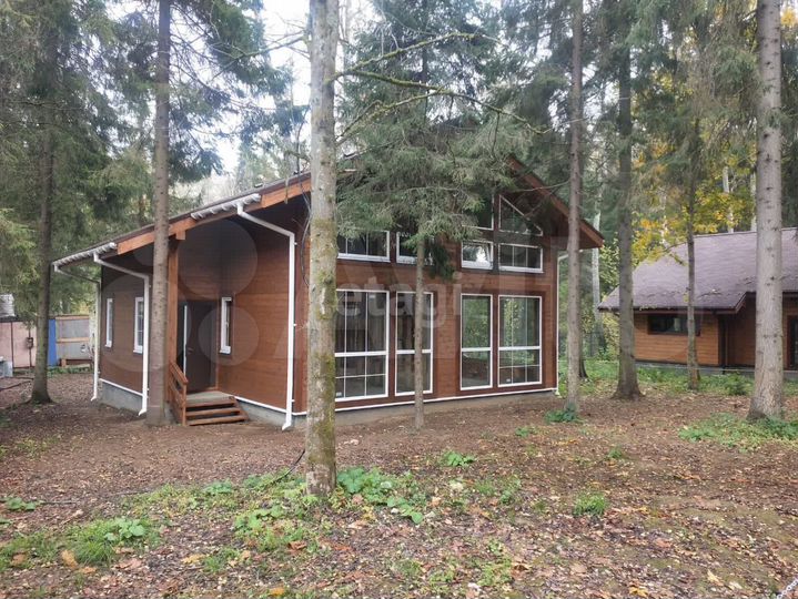 Дом 145 м² на участке 6 сот.