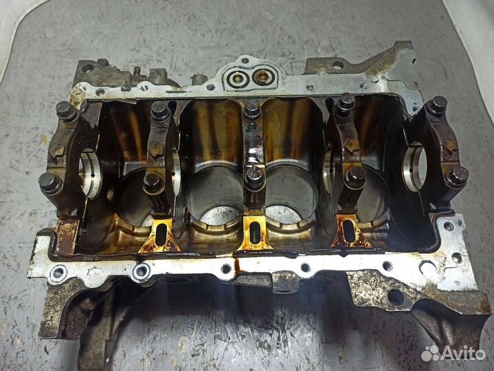 Блок цилиндров Kia Soul 211002B600