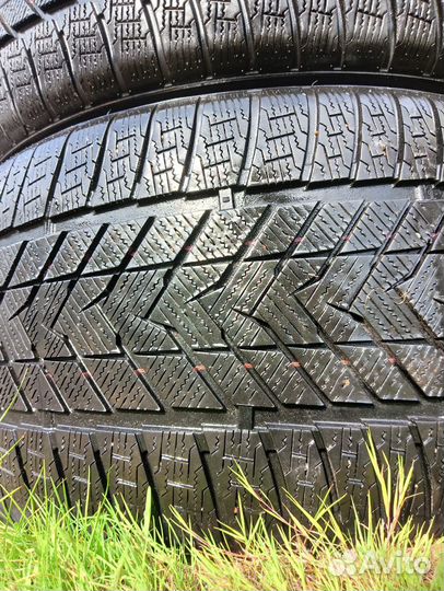 Grenlander IceHawke II 275/45 R21 110H