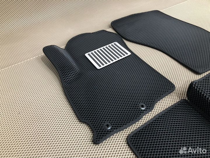 Коврики EVA Mitsubishi Outlander XL + подпятник