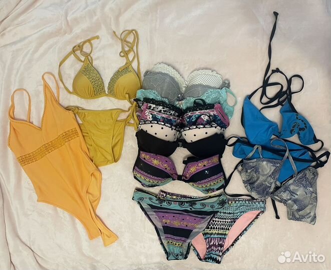 Пакетов купальников и бюстгалтеров