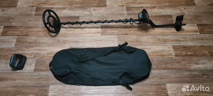 Металлоискатель White's