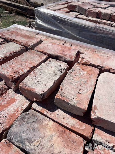 Кирпич красный