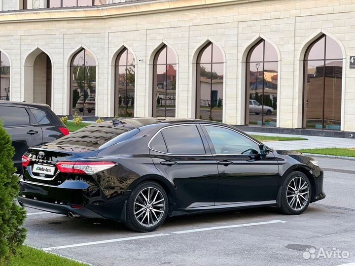 Toyota Camry 2.5 AT, 2021, 70 000 км