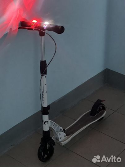 Самокат двухколесный