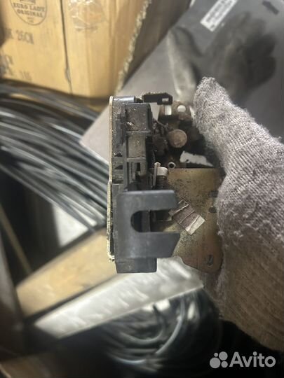 Замок двери передний правый renault symbol