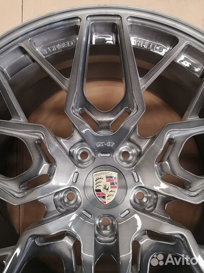 Кованые диски GT R22 для Porsche Taycan / Panamera