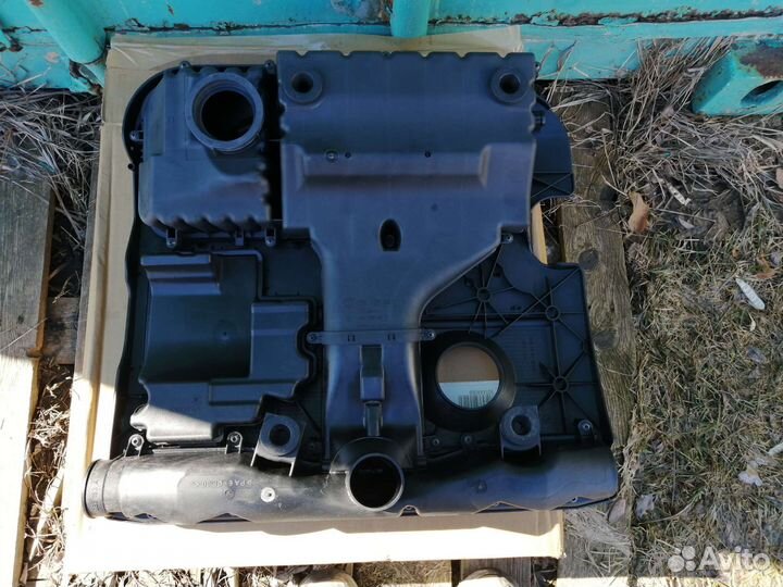 Корпус воздушного фильтра W Golf 4