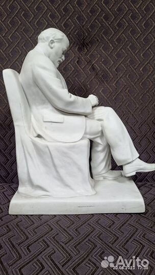 Статуэтка Ленина