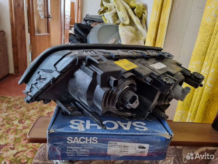 Бмв Е46 фара левая новая,хелла