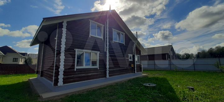 Коттедж 167,7 м² на участке 9,5 сот.