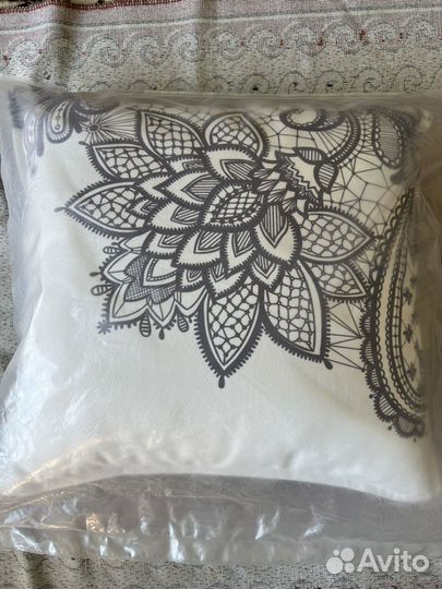 Декоративная подушка