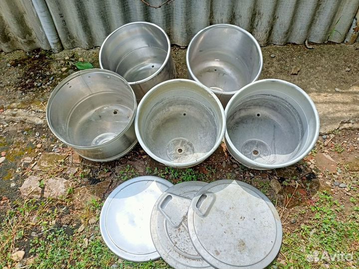 Баки разные для воды