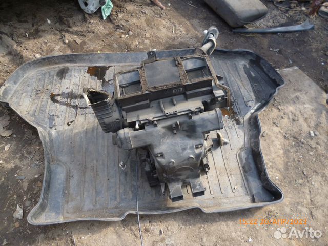 Печка тойота авенсис 2000г