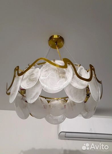 Люстра потолочная подвесная