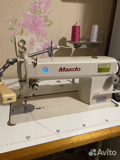 Производственная швейная машина прямая строчка