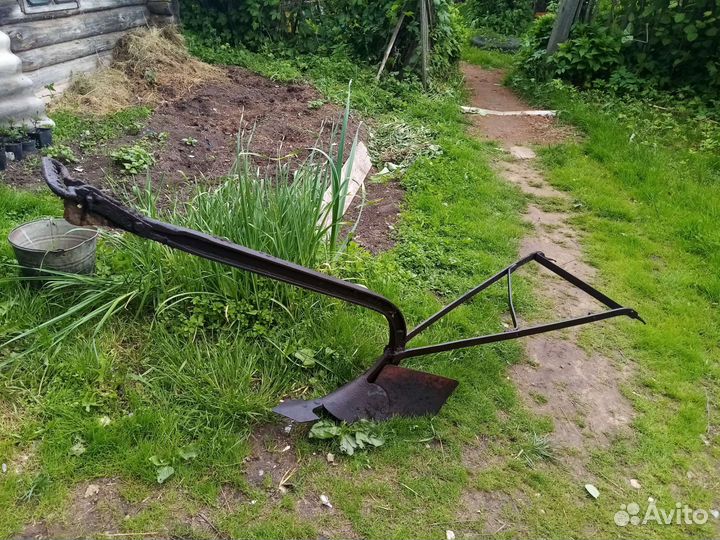 Конский плуг