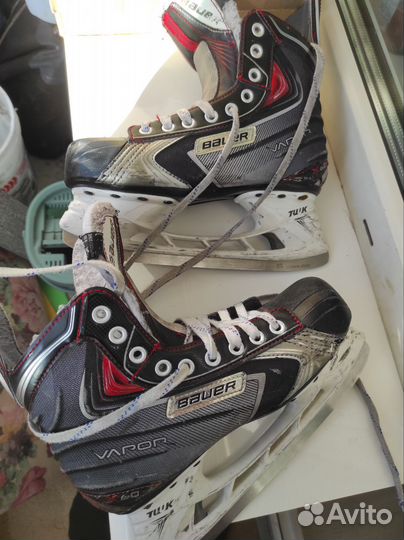 Хоккейные коньки bauer vapor x60