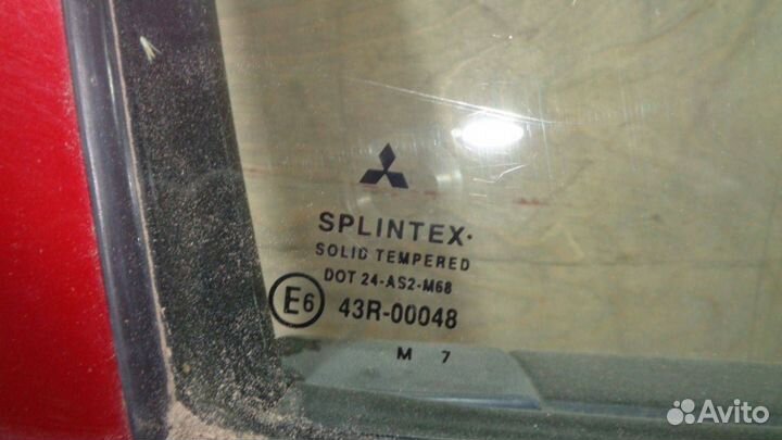 Стекло двери передней правой Mitsubishi Colt (Z3)