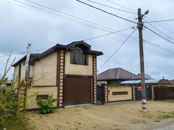 Дом 280 м² на участке 14 сот.