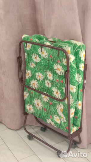 Раскладушка с матрасом