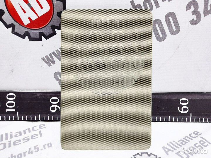 Решетка динамика на заднюю стенку,левая Volvo FH 4