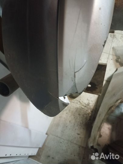 Бампер задний на L200