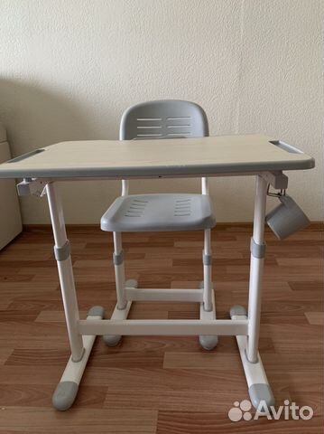 Растущий стол и стул