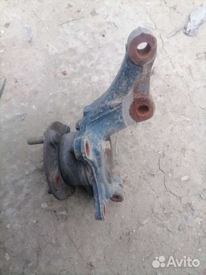 Рычаг и ступица hyundai tucson