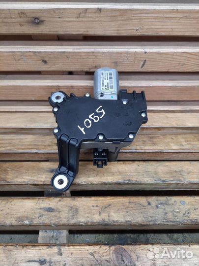 Моторчик трапеции дворников (стеклоочистителя)