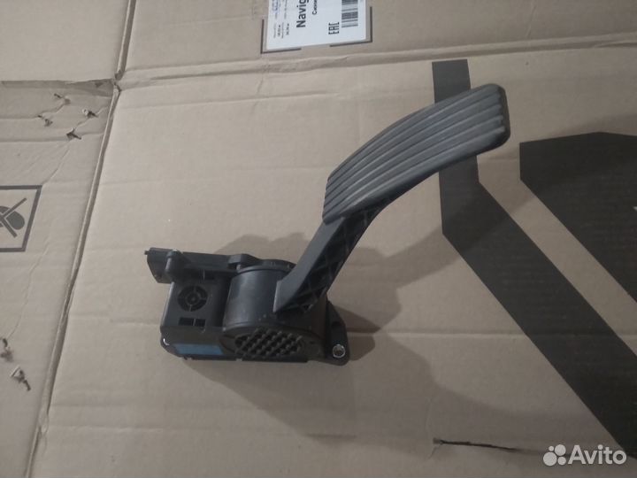 Электронная педаль газа kalina granta