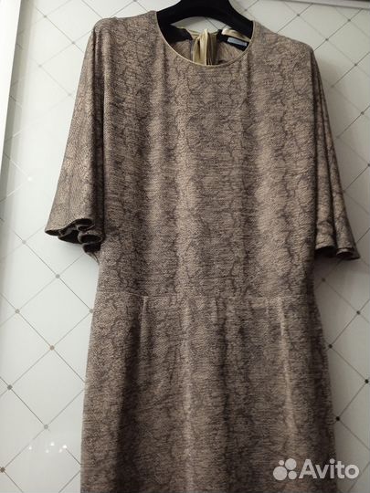 Стильное платье