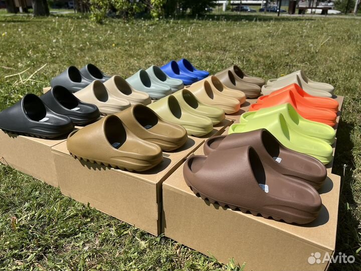 Сланцы шлепанцы Adidas Yeezy Slide