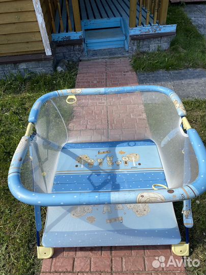 Манеж детский складной