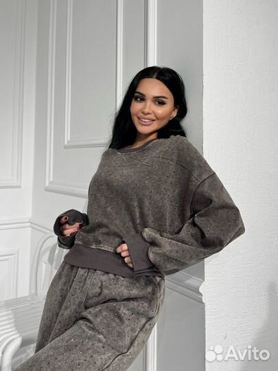 Спортивный костюм женский