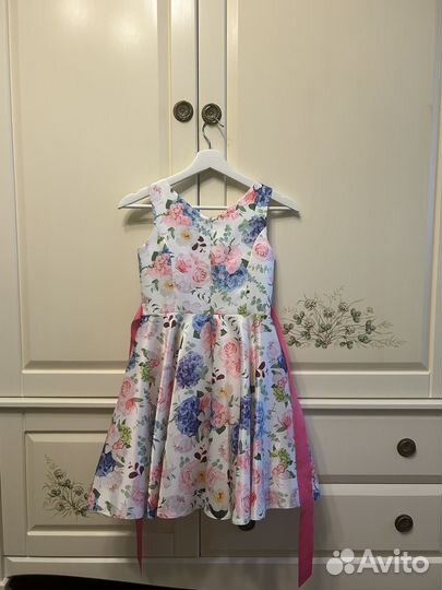 Платье на девочку 140 146
