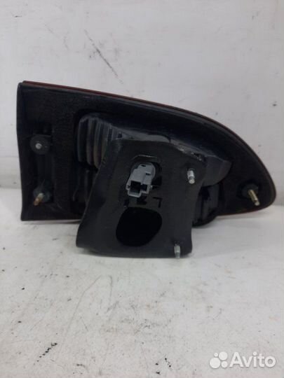 Фонарь крышки багажника левый Subaru Tribeca