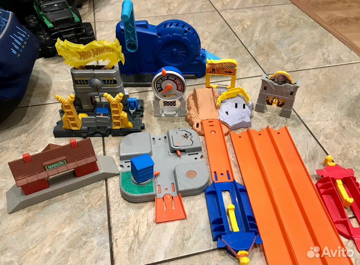 Большой набор треков hot wheels