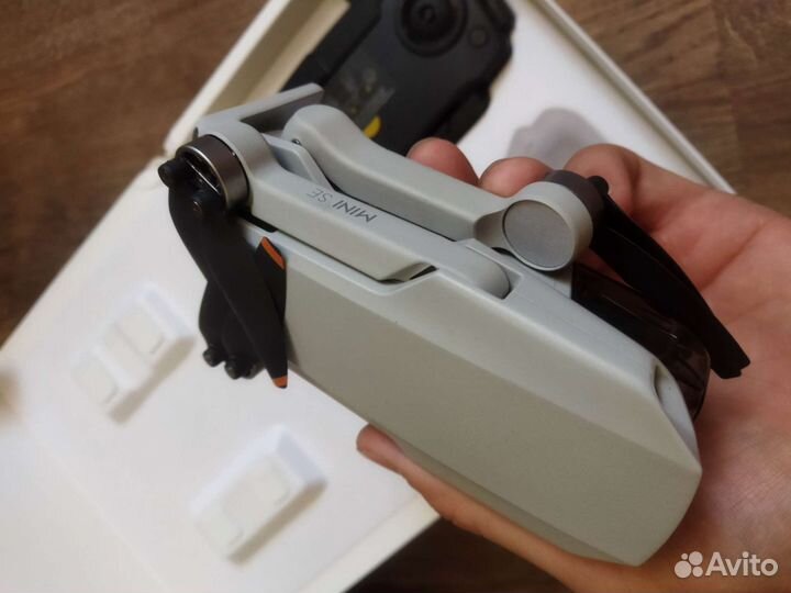 Дрон Dji mini Se новый плюс кейс и карта