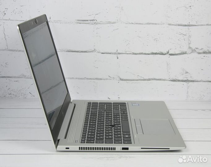 HP EliteBook 850 G5 i5-8350U/8/256/FullHD IPS