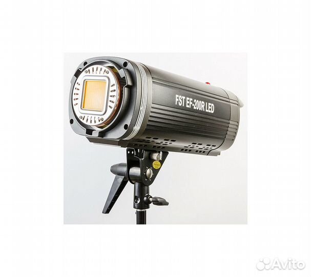Светодиодный осветитель FST EF-200R Sun Light 5500
