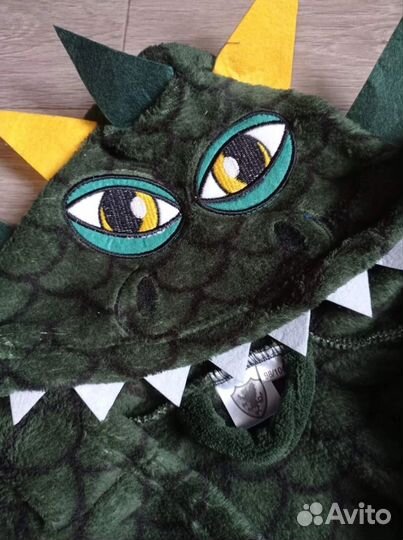 Халат плюшевый для мальчика новый 98 104