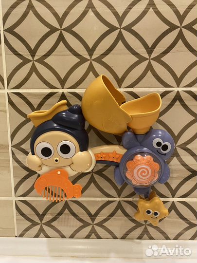 Игрушка для ванны на присосках