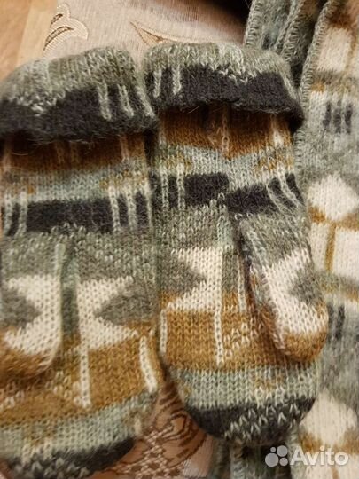 Шапка,шарф и варежки