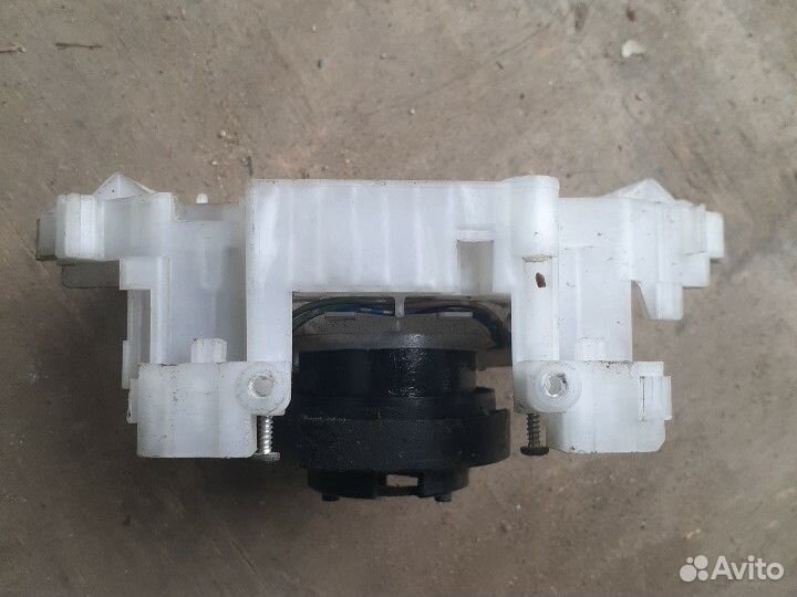 Крепление подрулевое Митсубиси Аутлендер XL