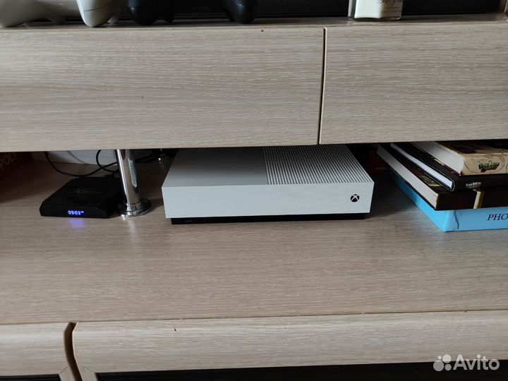 Xbox one s 1tb